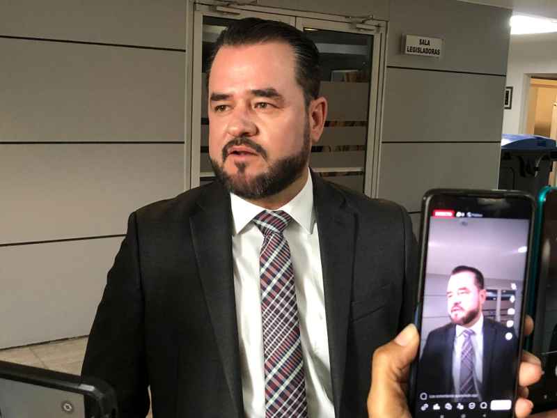 Diputado Avitia respalda iniciativa de Arturo Medina para protocolo magisterial y pide despolitizar el debate