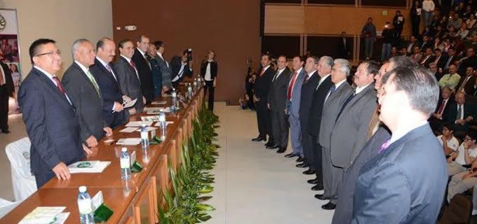 Encabeza C&eacute;sar Duarte J&aacute;quez III Informe de Cobach