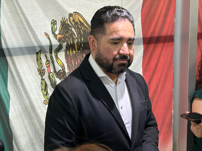 Francisco Sánchez va contra registro de datos biométricos en telefonía y acusa alianza entre Morena y empresas