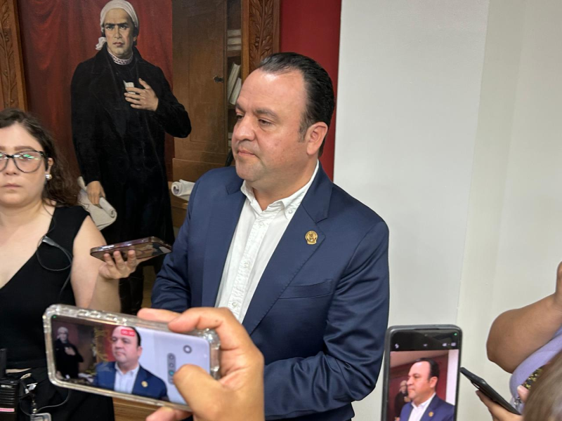 Acusa Memo Ramírez que MC “se moreniza” tras avalar reforma electoral; señala a PRI y PAN como única oposición