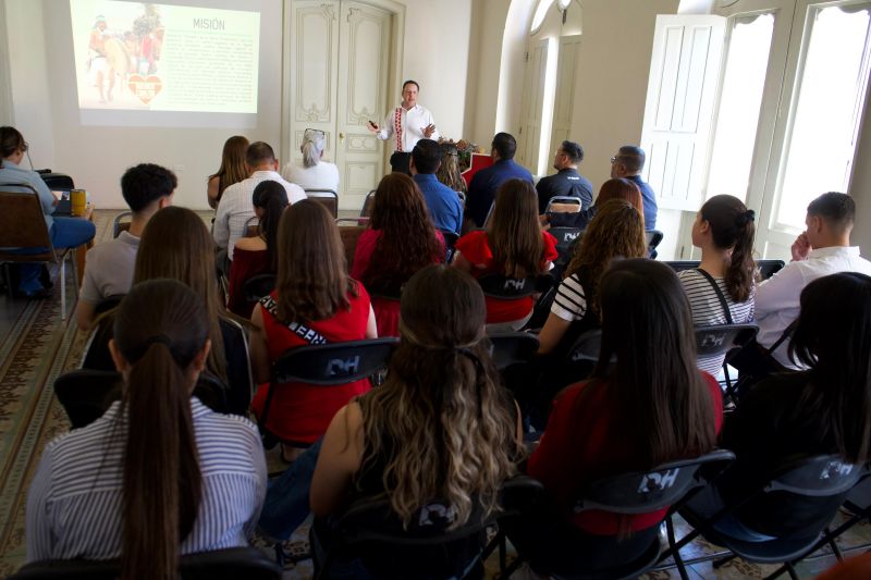 Exponen el caso de éxito de Guachochi en evento académico
