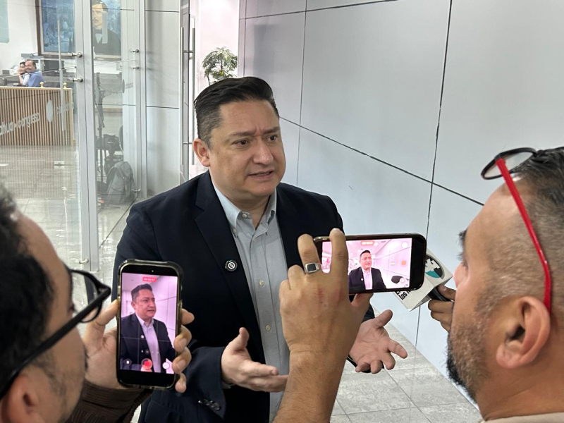Alfredo Chávez critica política energética del gobierno federal y habla de competencia interna en el PAN por la gobernatura de Chihuahua