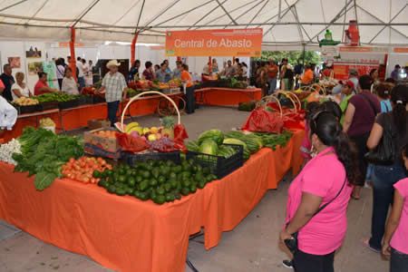 Logró Feria Estatal de Productores más de 2 mdp