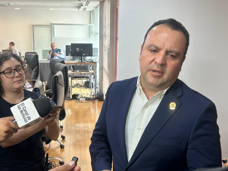 Respaldan a Maru por no acudir al Senado; piden no politizar caso de agentes extranjeros