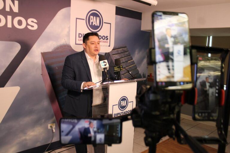 Alfredo Chávez: “La política exterior no es para shows; que Morena controle a sus perros”