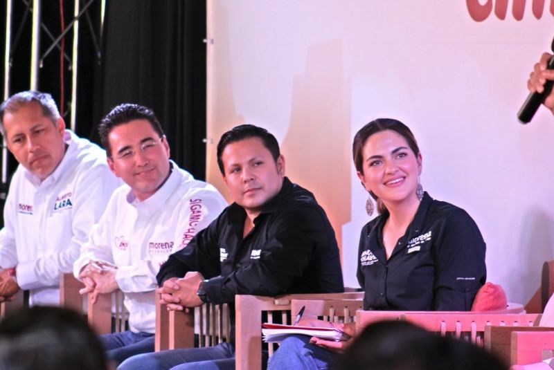 Participa candidato Ariel Fernández en Foro sobre municipios 